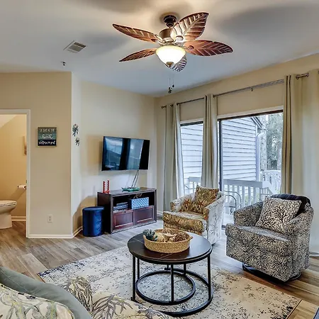 Updated 2 Bedroom Pet Friendly Townhome At Ocean Breeze Easy Walk To Beach And Shops In Forest Beach